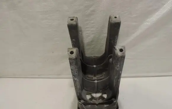 Opel Antara Engine mounting bracket 96625324