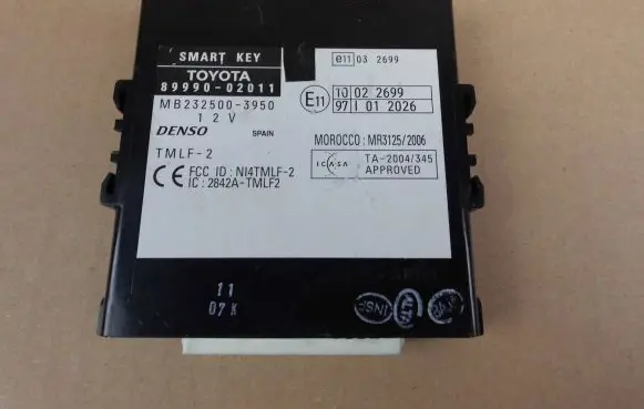 Toyota Auris 150 Door central lock control unit/module 8999002011