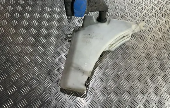 Audi A5 Sportback 8TA Windshield washer fluid reservoir/tank 8T0955453B