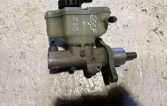 Volkswagen Golf VI Brake fluid reservoir 1K1611301D