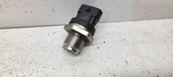 Fuel pressure sensor