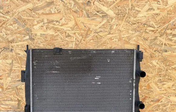 Nissan Qashqai Coolant radiator 21410JD90A
