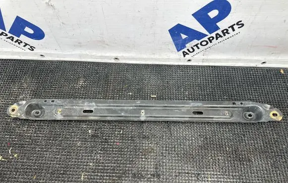 Peugeot 5008 Bottom radiator support slam panel 