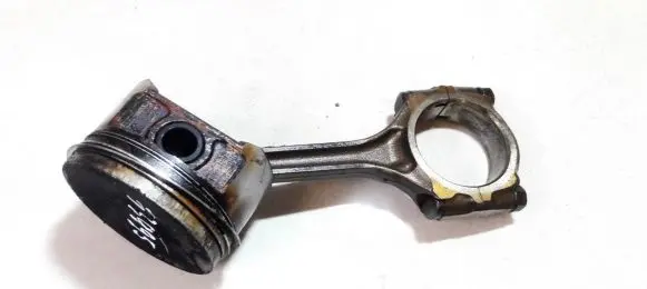 Honda Civic Piston with connecting rod