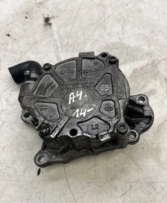Audi A4 S4 B8 8K Vacuum pump 03L145100
