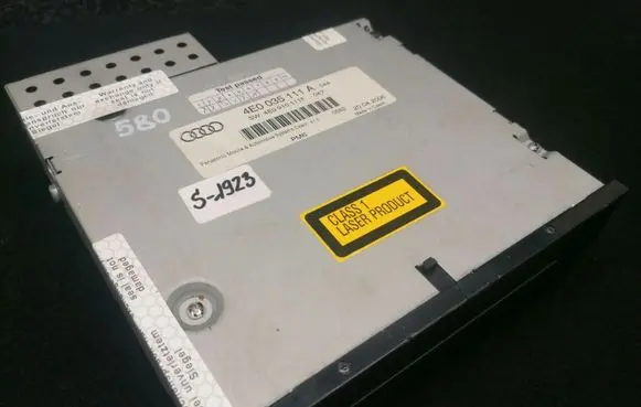 Audi A6 S6 C6 4F CD/DVD changer 4E0035111A