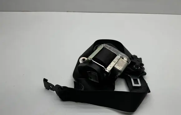 Opel Zafira C Front seatbelt 623097200