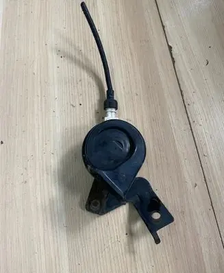Opel Vivaro Horn signal 256105748R