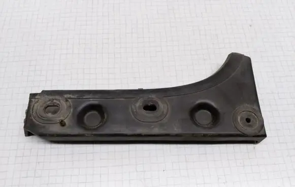 Audi A6 S6 C5 4B Front bumper mounting bracket 4B0807283B