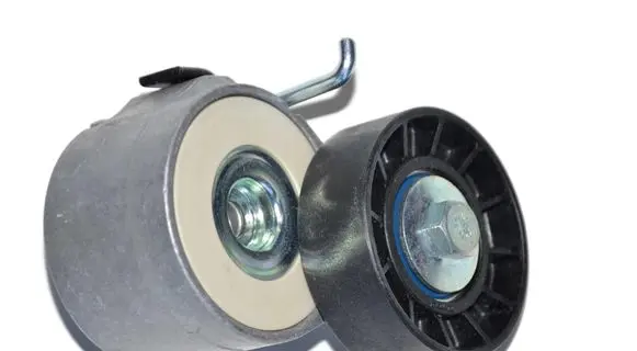 Iveco Daily 6th gen Generator/alternator belt tensioner 504086948