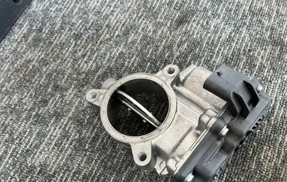Mercedes-Benz E W213 Throttle valve A6540900070 DK0045 122001010