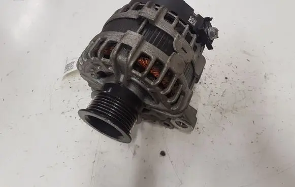 Volvo V60 Generator/alternator 30659580 C83HC 0125812009