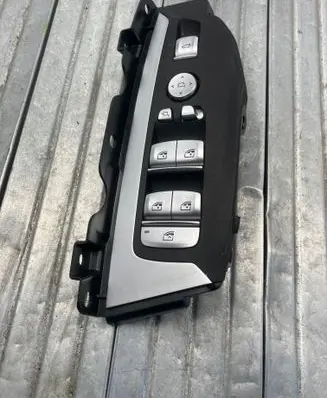 BMW X3 G01 Electric window control switch 6847099 7419359
