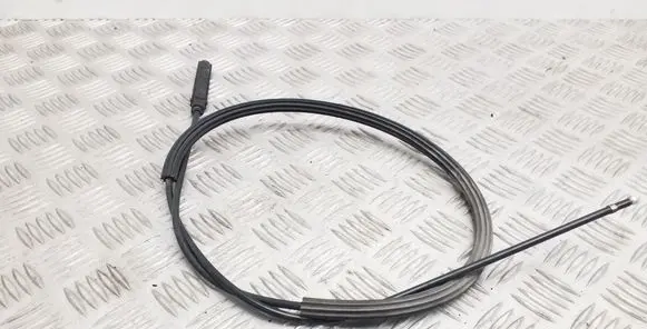 Volkswagen Golf Plus Engine bonnet/hood lock release cable 5M0823535