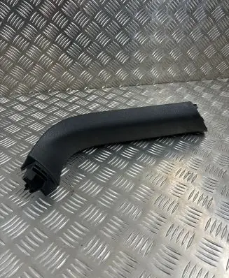 Volkswagen Sharan Tailgate/trunk side cover trim 7n0867703