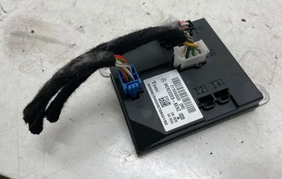 Mercedes-Benz E W211 Other control units/modules 2115453532