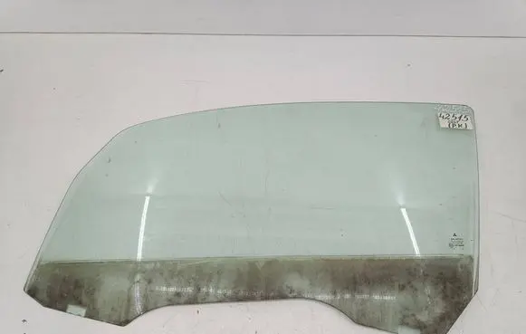 Mitsubishi Colt Front door window glass four-door