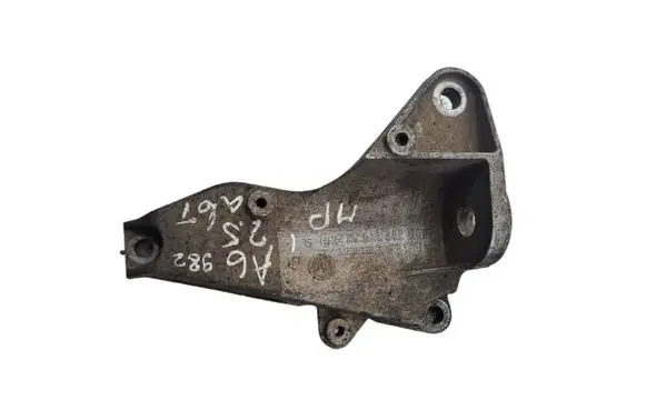 Audi A6 S6 C5 4B Engine mounting bracket 8D0399114AJ