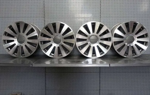 Audi A8 S8 D3 4E R19 alloy rim 4E0601025N