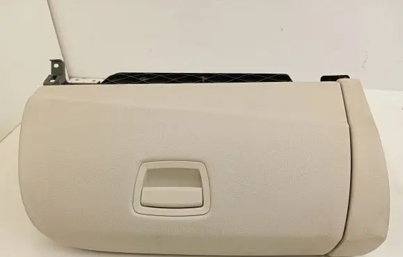 BMW 6 F12 F13 Glove box 9229940