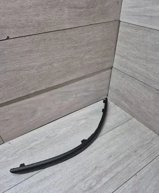Ford Focus Front bumper splitter molding 2M51-17E90-8AC