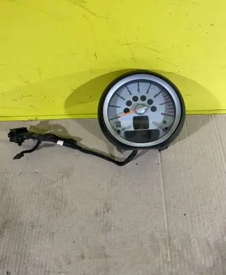 Mini One - Cooper Coupe R56 Tachometer 118KM