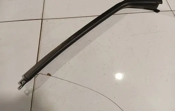 Renault Scenic II - Grand scenic II Front door glass trim molding 8200167197