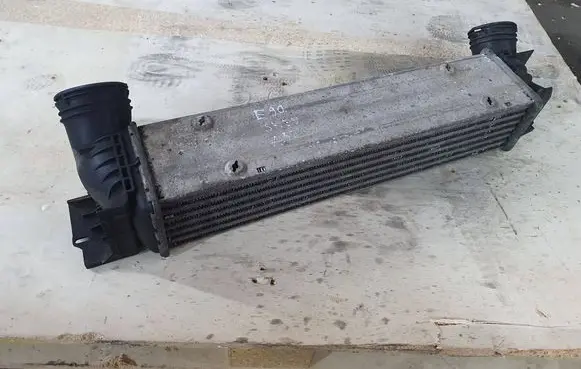 BMW 3 E90 E91 Intercooler radiator 798788