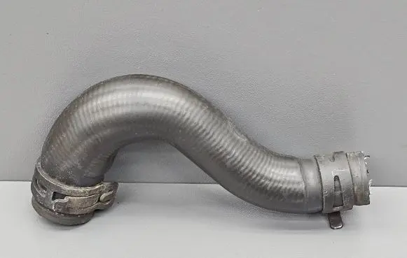 Jaguar XF X250 Engine coolant pipe/hose