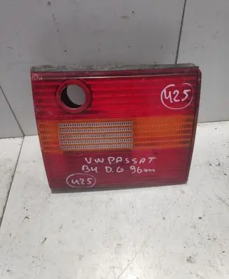 Volkswagen PASSAT B4 Tailgate rear/tail lights 3A9945107