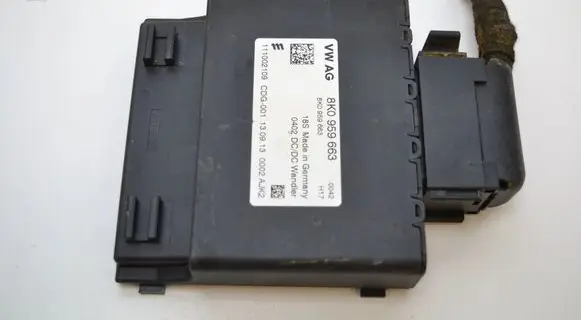 Ford Fusion Other devices 8K0959663