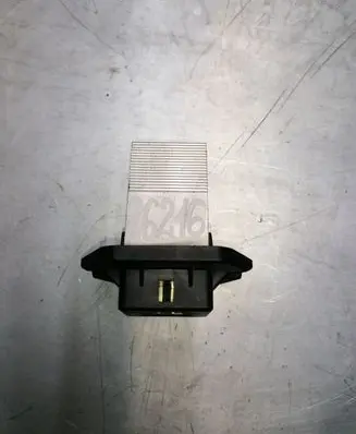 KIA Carens II Heater blower motor/fan resistor