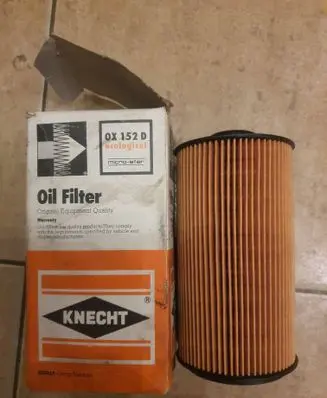 BMW 8 E31 Oil filter cover 0X152D