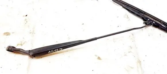 Nissan Micra Front wiper blade arm