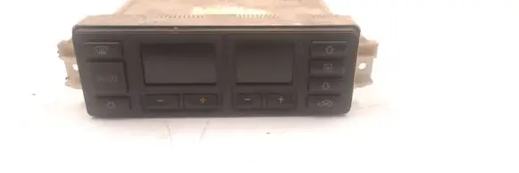 Audi A4 S4 B5 8D Climate control unit 8D0820043