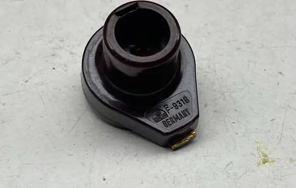 Opel Astra K Rear glass lock/latch Q327 3470093
