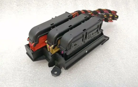 Porsche Macan (95B) Fuse module 8K0941824