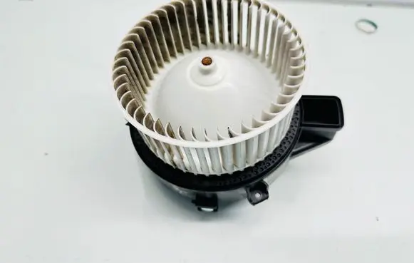 Heater fan/blower