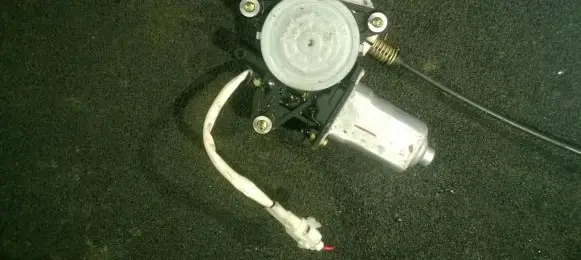 Front door window regulator motor