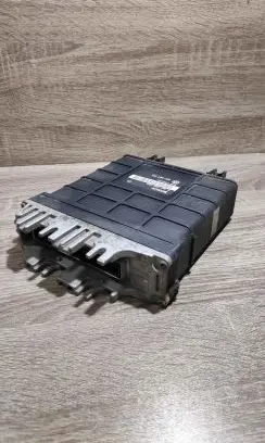 Volkswagen PASSAT B3 Engine control unit/module ECU 357907311 0261200754