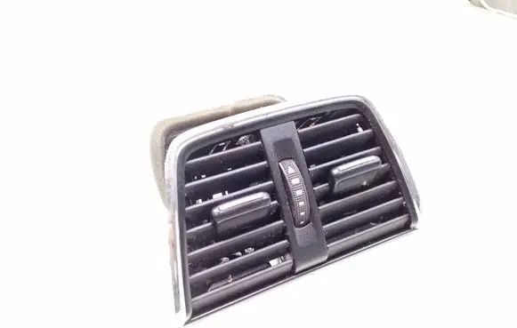 Skoda Octavia Mk3 (5E) Rear air vent grill 5E0819203A