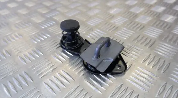Mercedes-Benz ML W164 Engine bonnet/hood lock/latch loop/hook A2038800460
