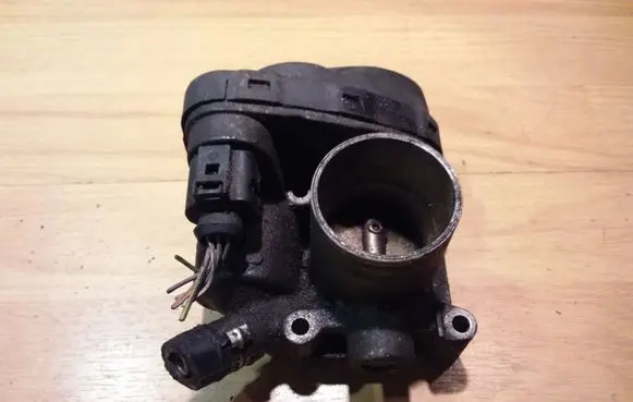 Skoda Octavia Mk1 (1U) Throttle valve 408238321001