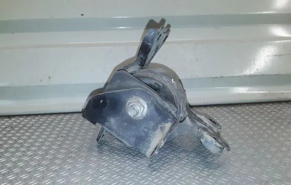 Mitsubishi Outlander Gearbox mount 