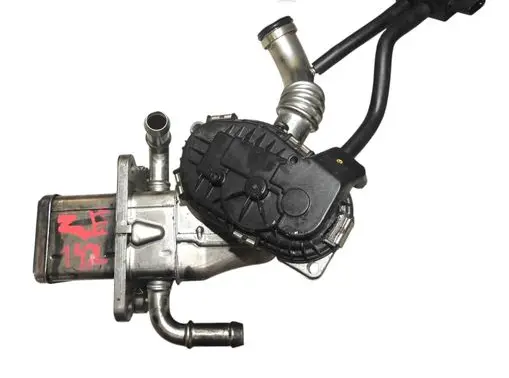 Volvo XC60 EGR valve cooler 30668658 30668653