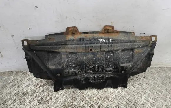 Front bumper skid plate/under tray