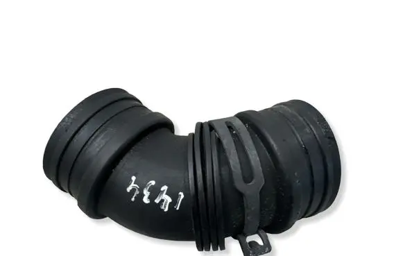 Volkswagen PASSAT B7 Air intake hose/pipe 03C145747C