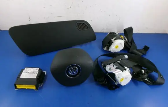 Volkswagen Cross Polo Airbag set 6C0880201B
