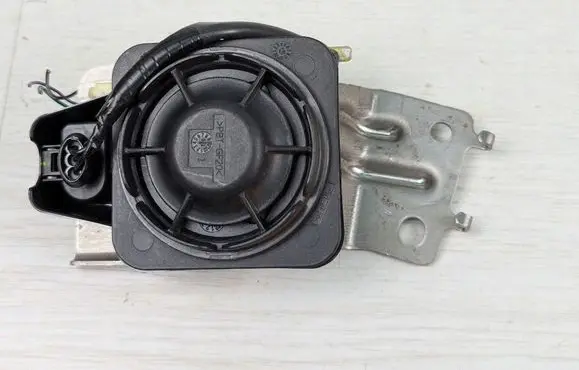 Mazda CX-3 Alarm system siren DB1T67SB1