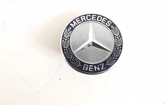 Mercedes-Benz C W204 Manufacturer badge logo/emblem 2048170616 A2048170616